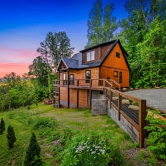 A Chalet Escape: Theater, Arcade & More