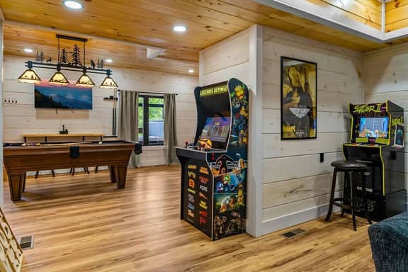 Nice Views, Theater, Gameroom, Arcade, Hot Tub - Image 5