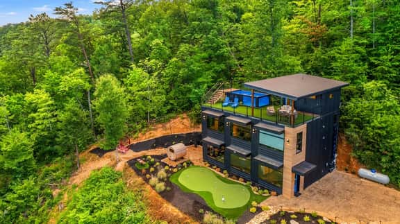 Rooftop Heated Pool - Fire Pit - Pool table - LUX - Image 2