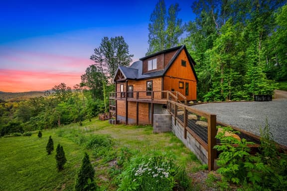 A Chalet Escape: Theater, Arcade & More - Image 1